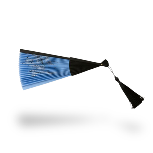 Éventail Japonais Bleu Dégradé Avec Motif Fleurs De Cerisier