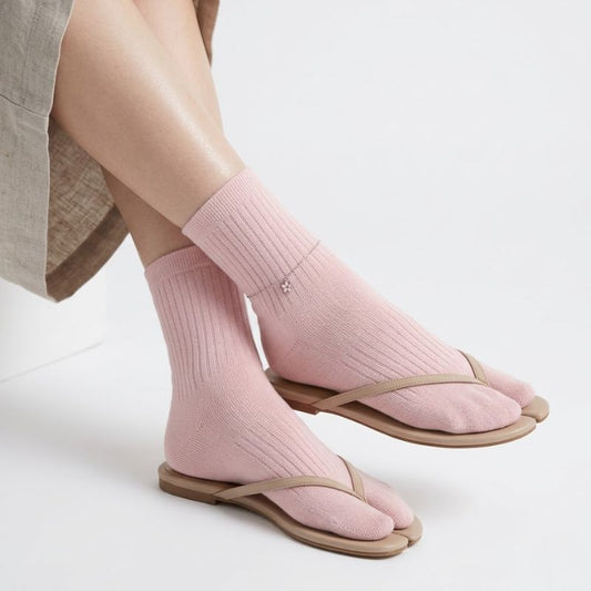 Chaussette Japonaise Longue Avec Design Tabi Traditionnel