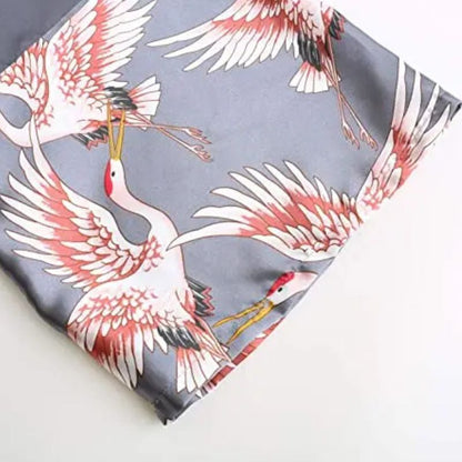 Kimono De Nuit En Satin Avec Motifs Grues Japonaises Élégantes