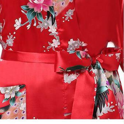 Kimono Long En Satin Avec Motifs Floraux Élégants