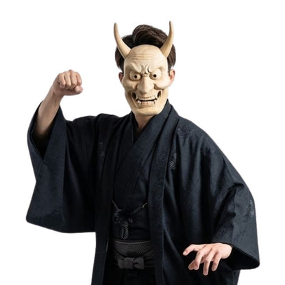 Masque Nô En Bois Sculpté Avec Cornes Longues