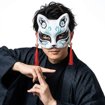 Masque Kitsune Traditionnel Avec Clochettes