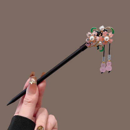 Kanzashi Avec Fleurs Roses Et Perles