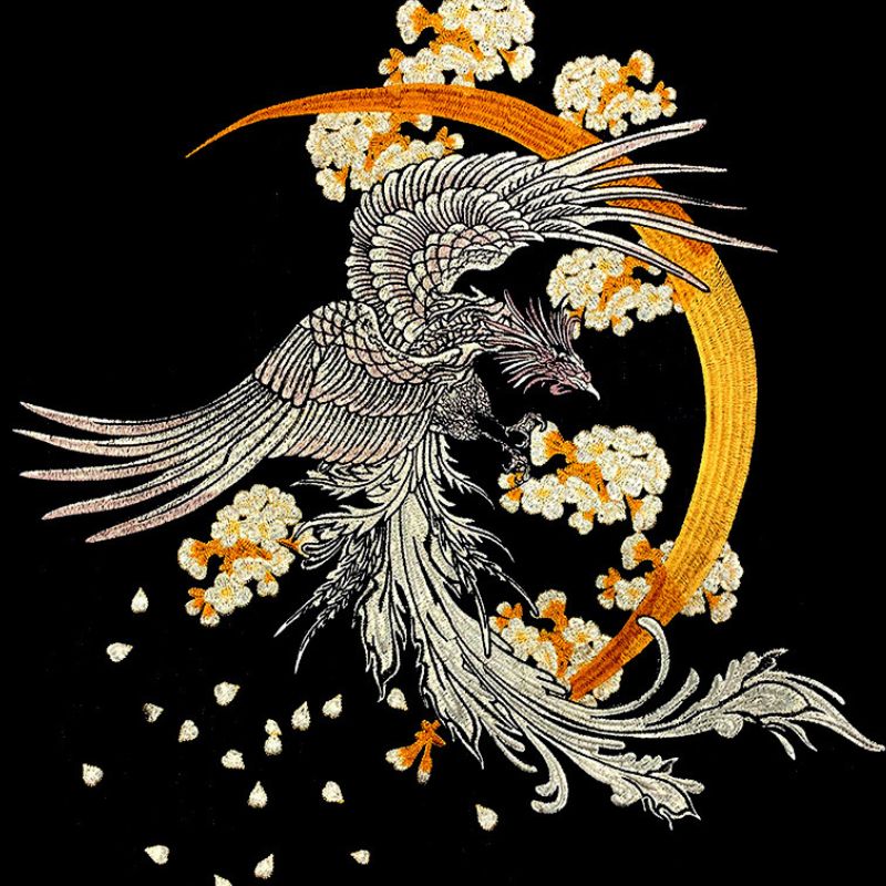 Sweat Japonais En Noir Avec Broderie Phénix