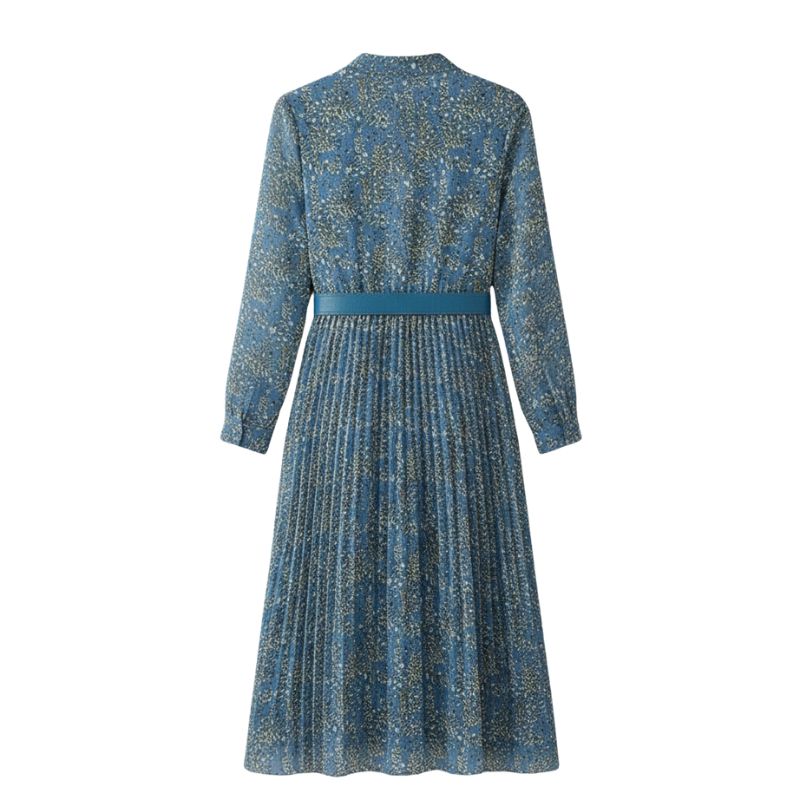 Robe Japonaise En Tissu Fluide Avec Coupe Longue Élégante