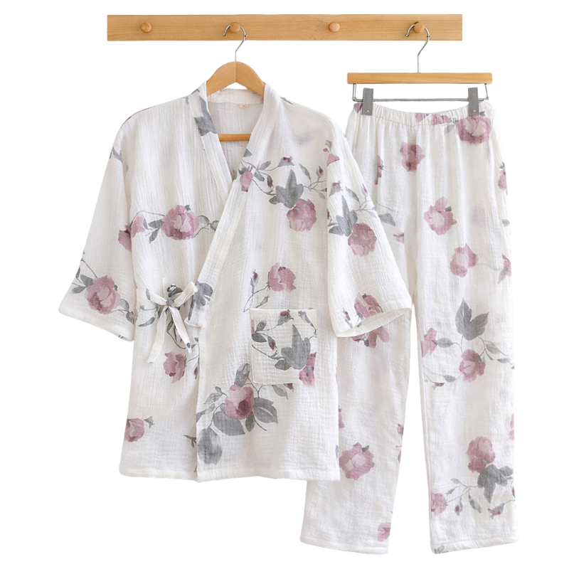 Kimono En Ensemble Pyjama Blanc Avec Motifs Fleurs Douces