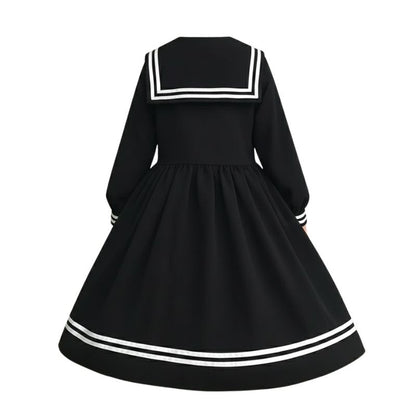 Robe Japonaise Noire Avec Col Marin Et Nœud Blanc