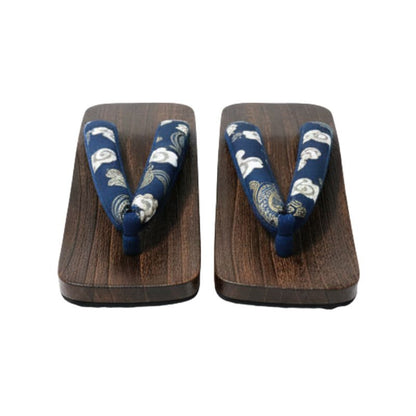 Sandales Geta Traditionnelles Avec Motif Dragon Stylisé