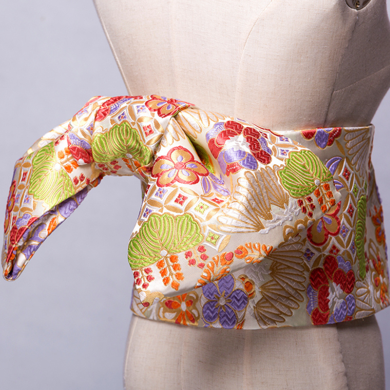 Ceinture Obi Ivoire Brocart Avec Motifs Floraux Colorés