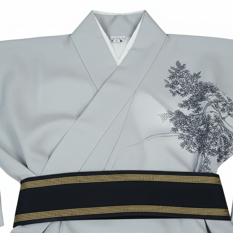 Kimono Japonais Gris Clair Avec Motif Paysage
