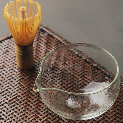 Bol Matcha En Verre Texturé Avec Bec Verseur