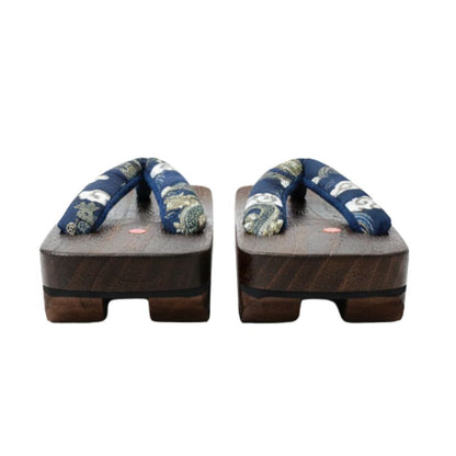 Sandales Geta Traditionnelles Avec Motif Dragon Stylisé