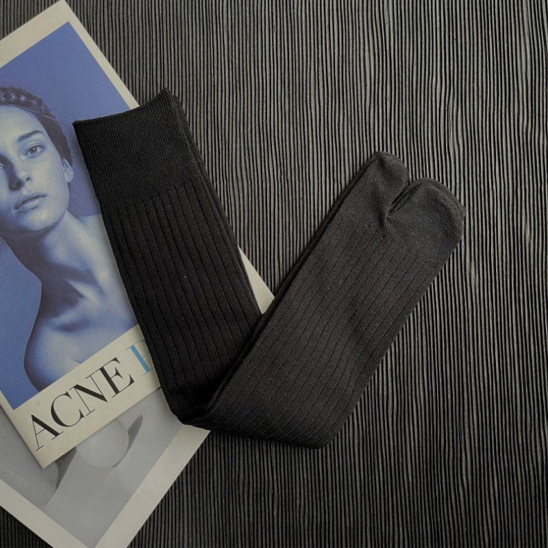Chaussette Japonaise Style Tabi Moderne Avec Texture Côtelée