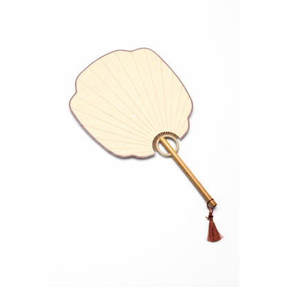 Éventail Japonais Style Traditionnel Avec Forme Coquille Raffinée