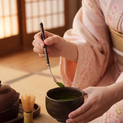 Cuillère Matcha Avec Lame Courbée Et Manche Effet Bambou