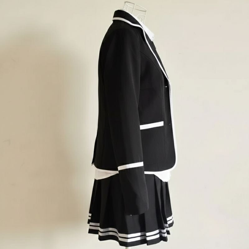Uniforme Japonais En Style Scolaire Avec Blazer Et Cravate