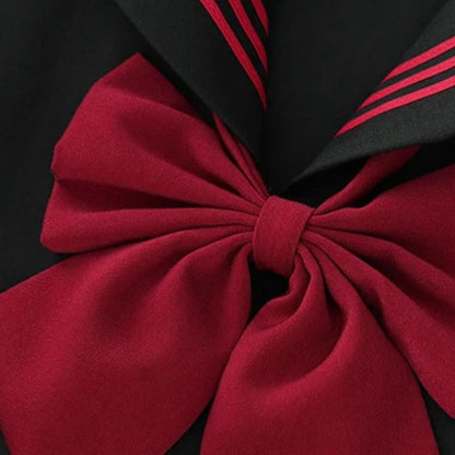 Uniforme Japonais Noir Avec Col Marin Et Nœud Rouge