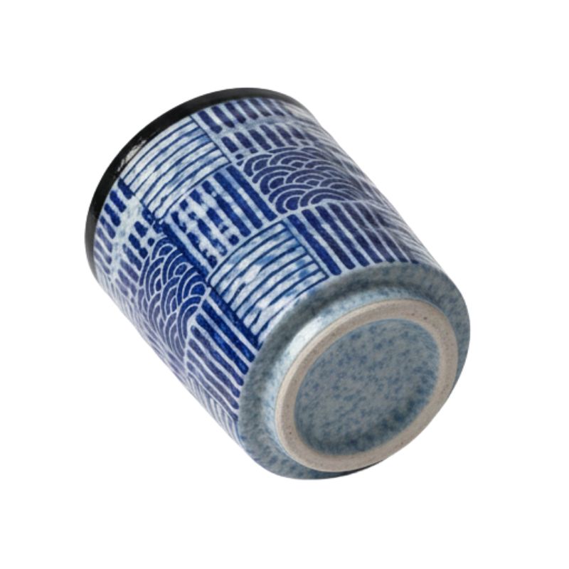 Tasse Japonaise en Céramique Bleue À Motifs Traditionnels