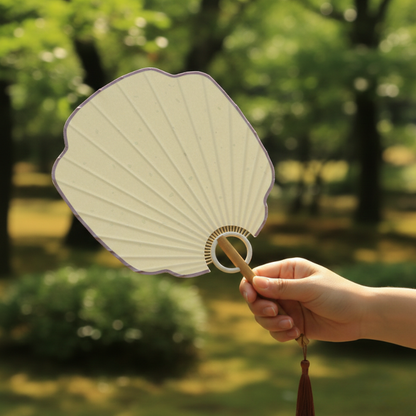 Éventail Japonais Style Traditionnel Avec Forme Coquille Raffinée