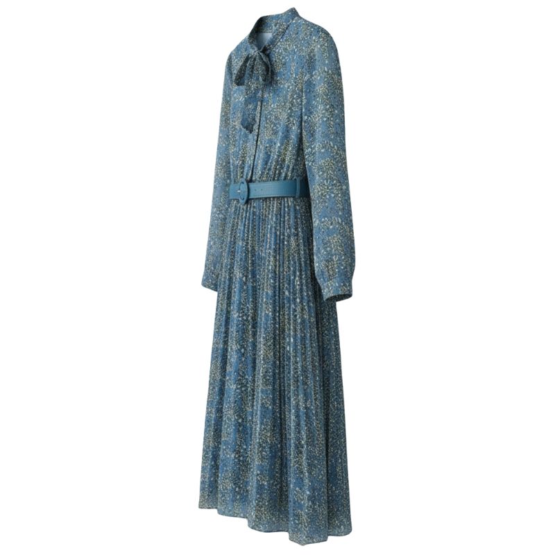 Robe Japonaise En Tissu Fluide Avec Coupe Longue Élégante