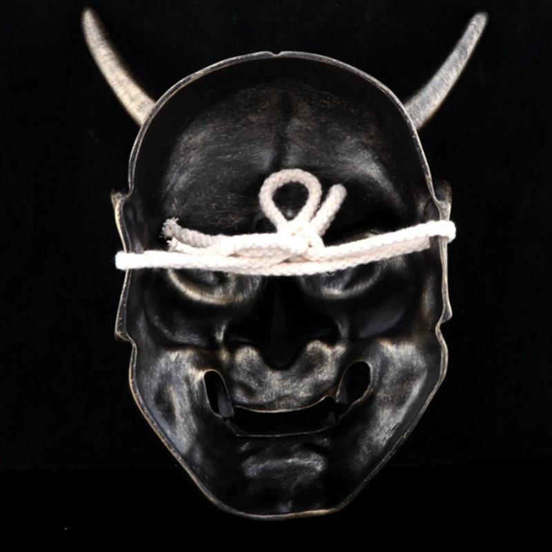 Masque Nô Japonais Avec Finition Or Brillante