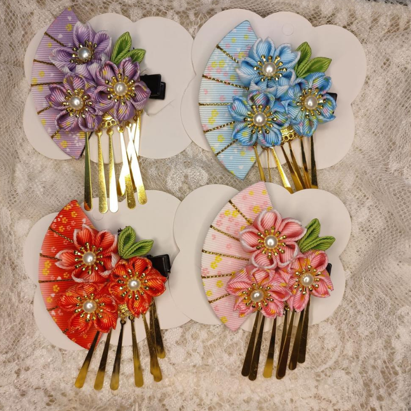Kanzashi Fleur Japonaise Avec Détails Dorés