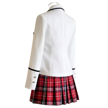 Uniforme Japonais Avec Blazer Ajusté Et Jupe Écossaise