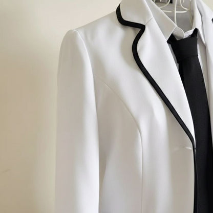 Uniforme Japonais En Style Scolaire Avec Blazer Et Cravate