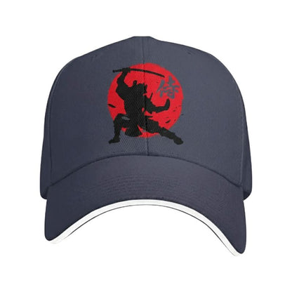 Casquette Japonaise Style Ninja Avec Silhouette Guerrier Dynamique
