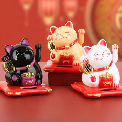 Maneki Neko Souriant À Énergie Solaire