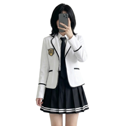 Uniforme Japonais En Style Scolaire Avec Blazer Et Cravate