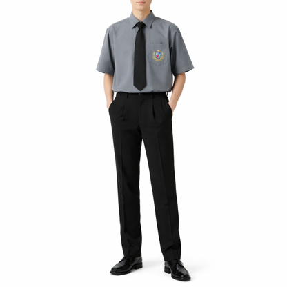 Uniforme Japonais en Chemise Gris Et Cravate Noire