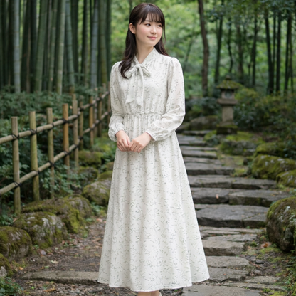 Robe Japonaise En Style Champêtre Avec Coupe Midi