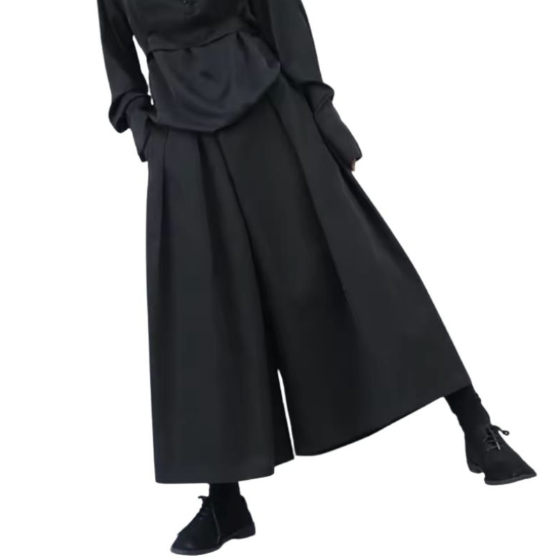 Hakama Homme Ample Noir Avec Coupe Gothique Moderne