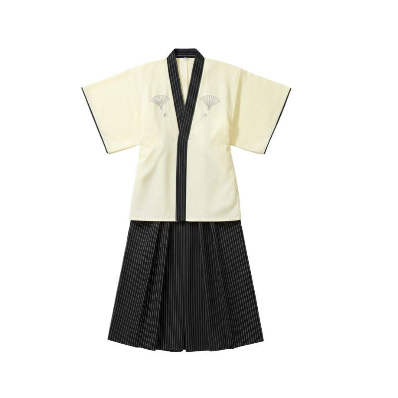 Kimono Japonais Élégant Avec Motifs Éventail Et Hakama Rayé, Kimono Japonais Élégant 